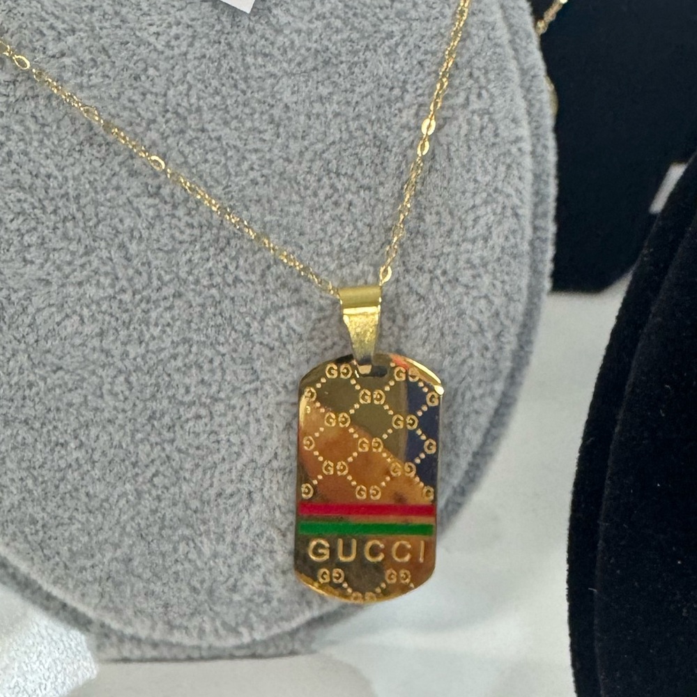 Gucci Gold Pendant Necklace